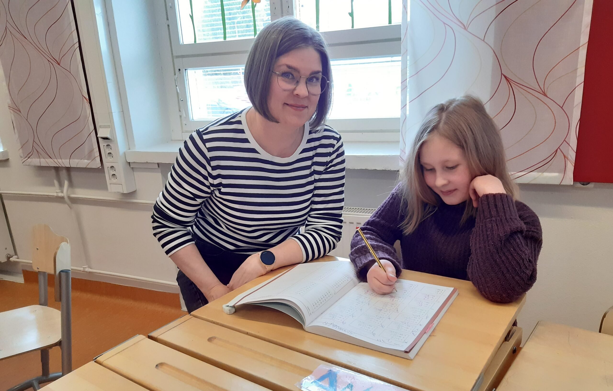 Luokanopettaja Susanna Poutiainen iloitsee oppilaidensa onnistumisista
