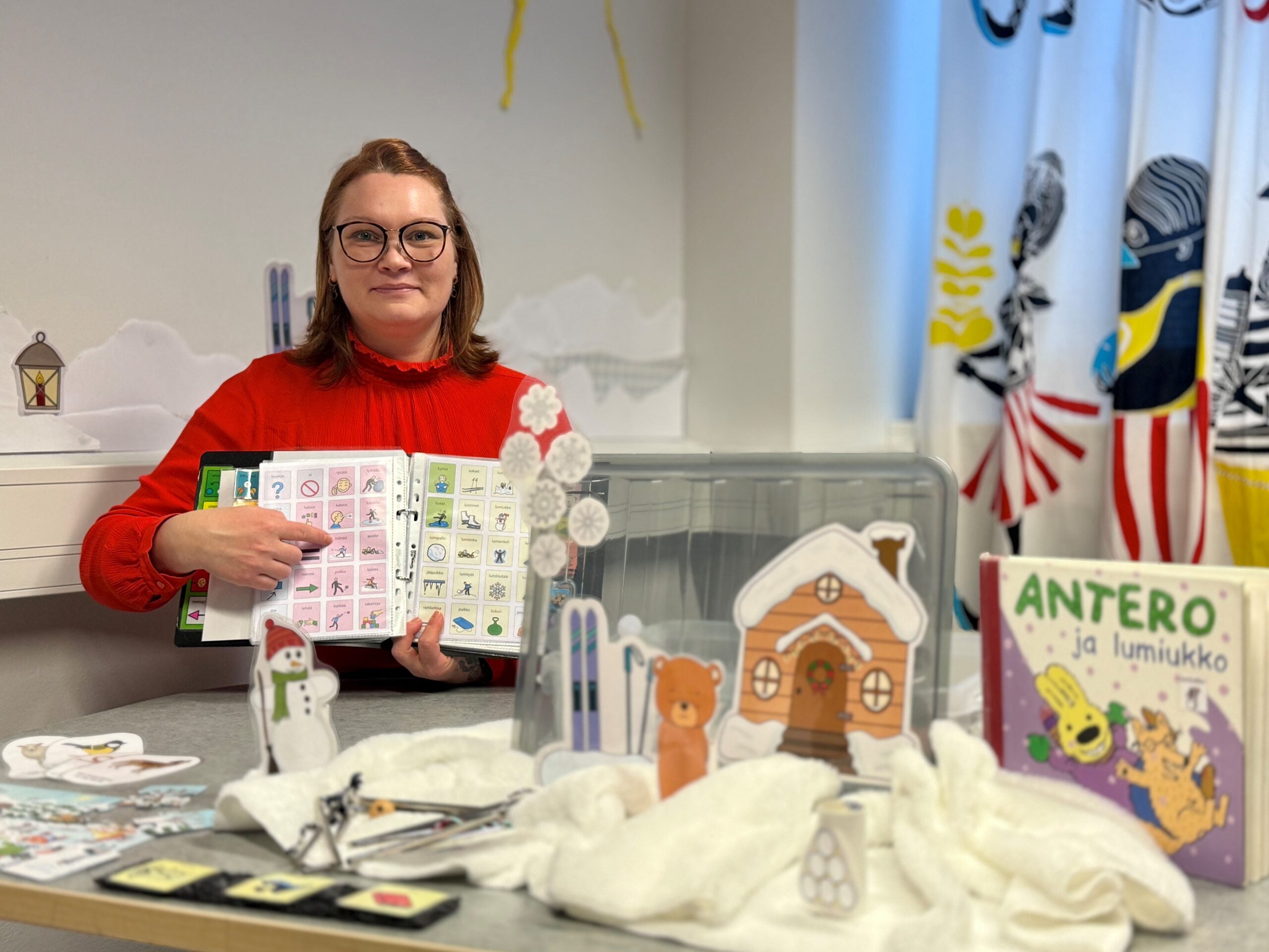 Kommunikaatio-ohjaaja Heli Valjus: jokaisella lapsella on oikeus ymmärtää ja tulla kuulluksi