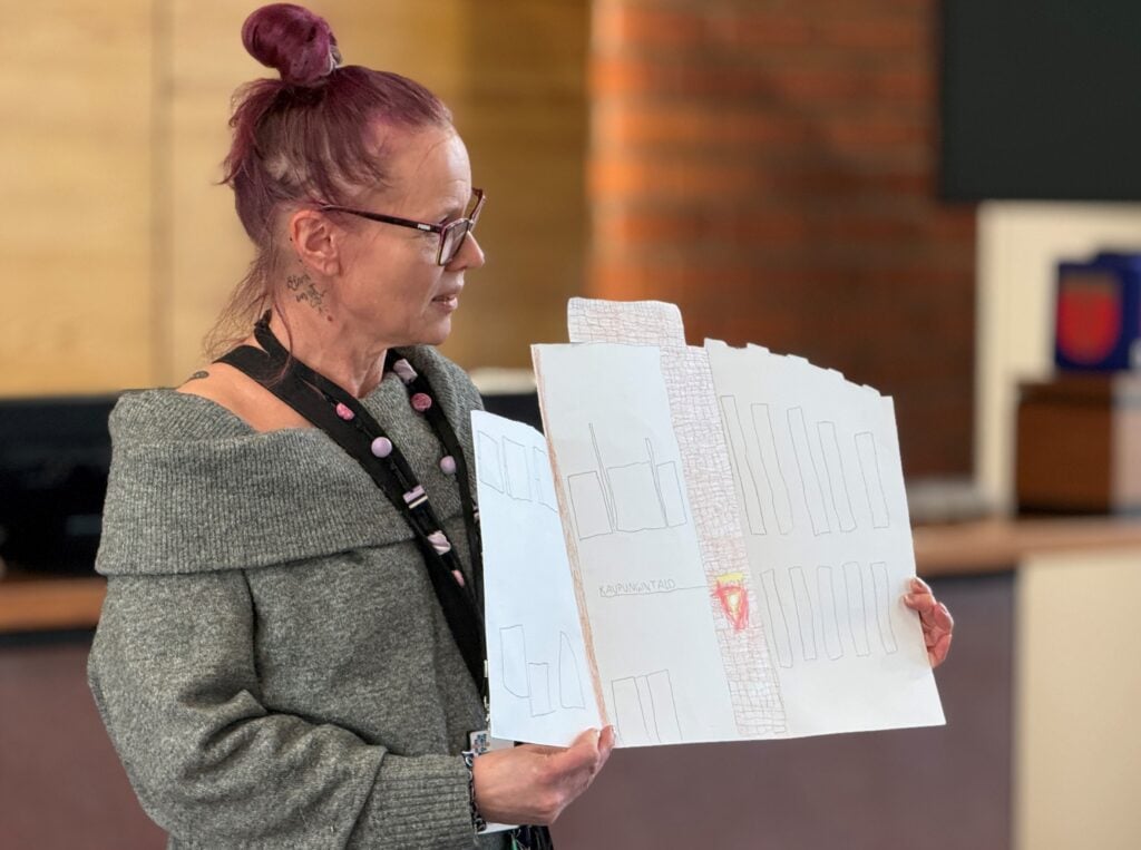 Vekkuleiden tutustumisvierailu kaupungintalolla