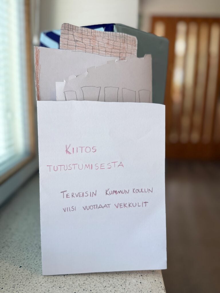 Vekkuleiden tutustumisvierailu kaupungintalolla