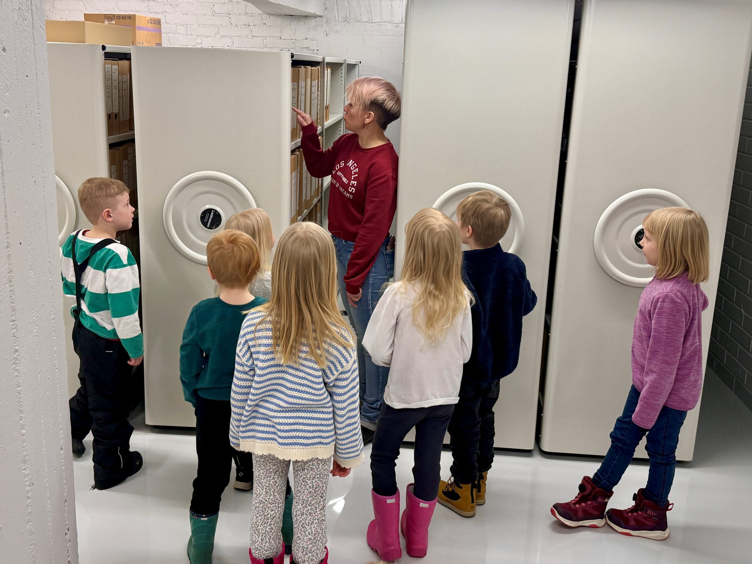 Viisivuotiaat Vekkulit vierailivat kaupungintalolla!